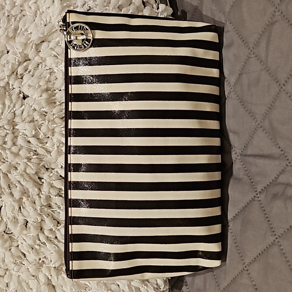 Henri Bendel Bag